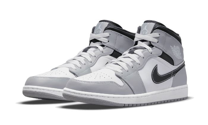 Air Jordan 1 Mid Light Smoke Grey Anthracite – limitierter Sneaker bei Shade Studios