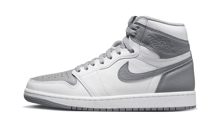 Air Jordan 1 Retro High OG Stealth – limitierter Sneaker bei Shade Studios