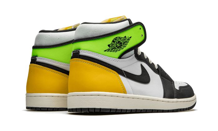 Air Jordan 1 Retro High OG Volt Gold - 555088-118 / 575441-118