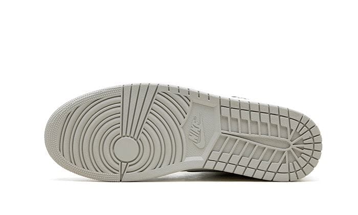 Air Jordan 1 Retro High OG White Cement – limitierter Sneaker bei Shade Studios