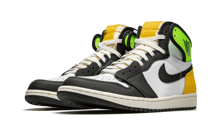 Air Jordan 1 Retro High OG Volt Gold - 555088-118 / 575441-118