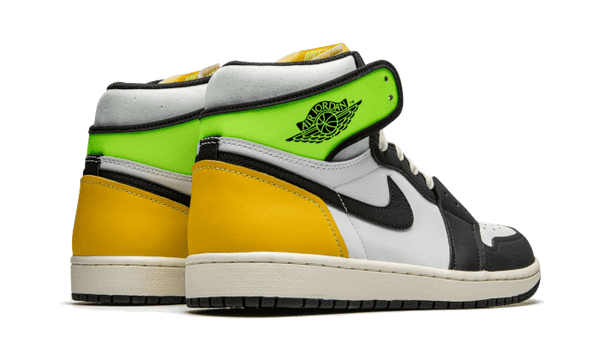 Air Jordan 1 Retro High OG Volt Gold - 555088-118 / 575441-118