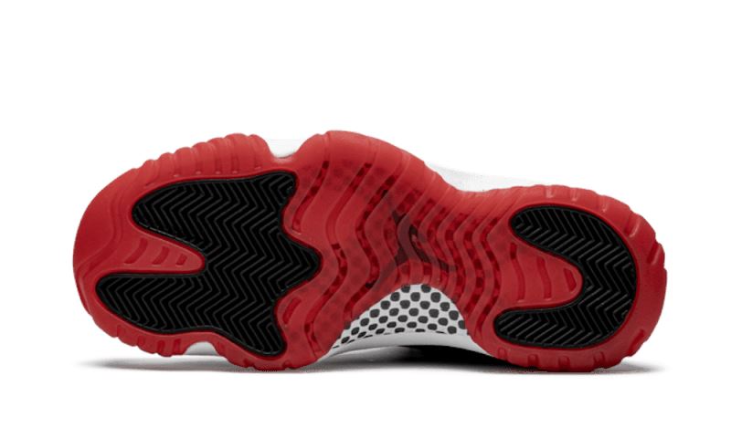 Air Jordan 11 Retro Bred – limitierter Sneaker bei Shade Studios
