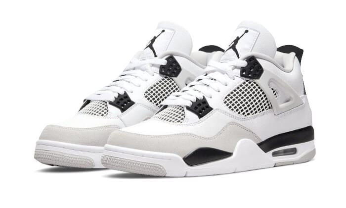 Air Jordan 4 Military Black – limitierter Sneaker bei Shade Studios