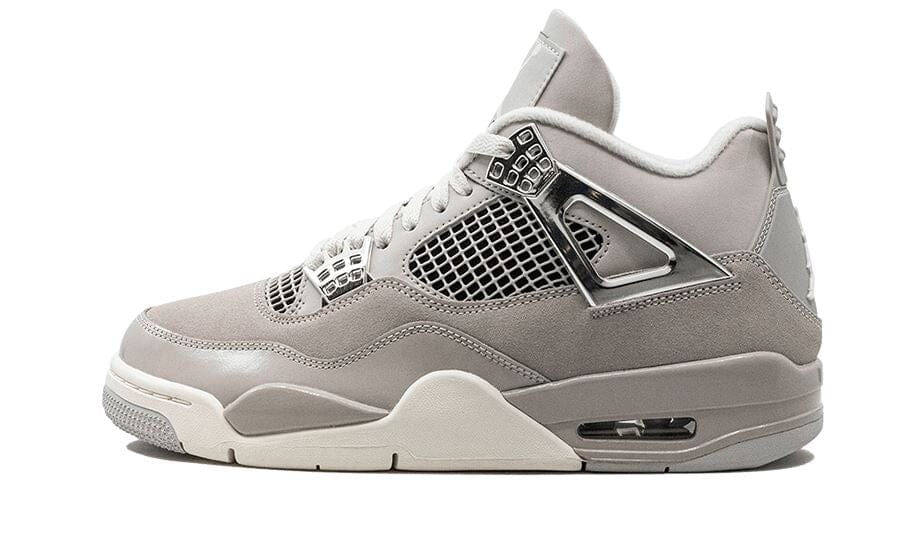 Air Jordan 4 Retro Frozen Moments – limitierter Sneaker bei Shade Studios