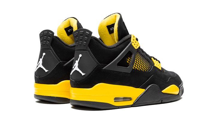 Air Jordan 4 Retro Thunder (2023) – limitierter Sneaker bei Shade Studios