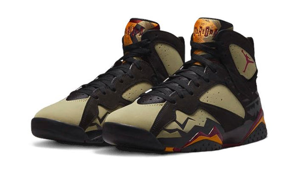 Black and gold jordan 7 online