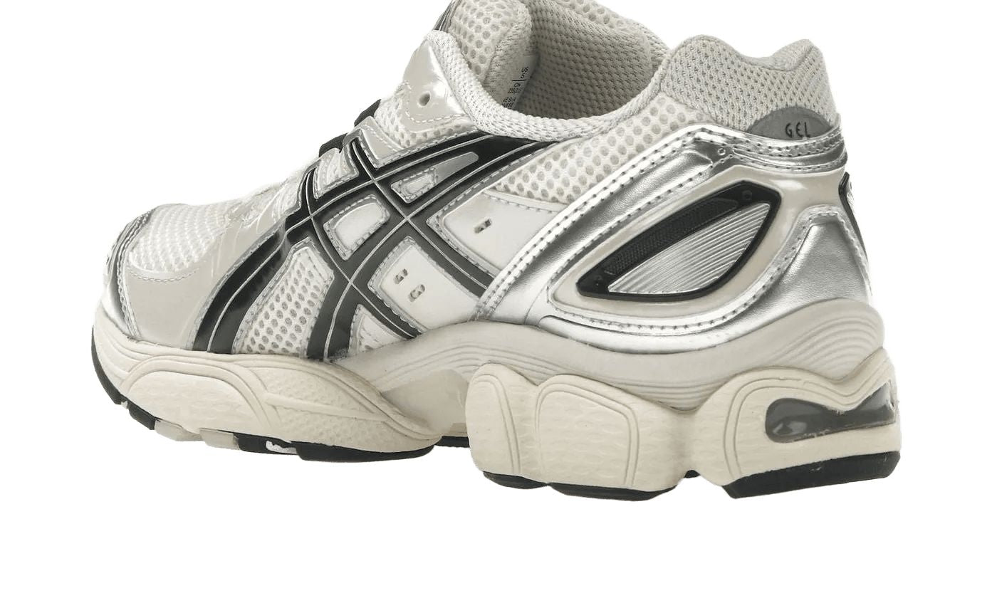 ASICS Gel-Nimbus 9 Cream Black – limitierter Sneaker bei Shade Studios