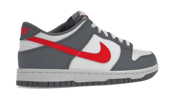 Dunk Low Next Nature Smoke Grey Light Crimson - FB8038-001