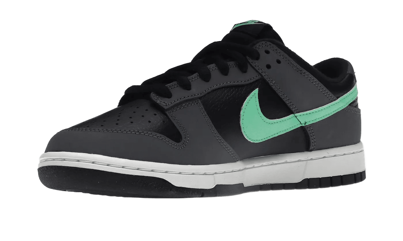 Dunk Low Retro Black Green Glow - FB3359-001