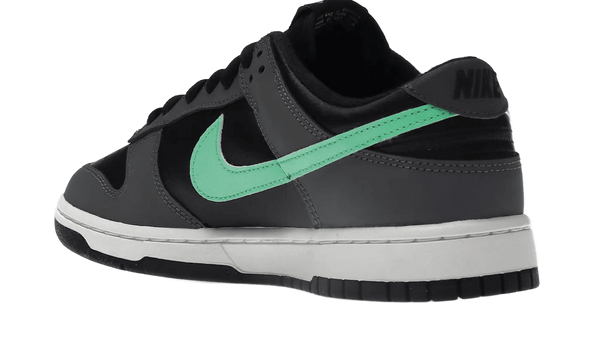 Dunk Low Retro Black Green Glow - FB3359-001