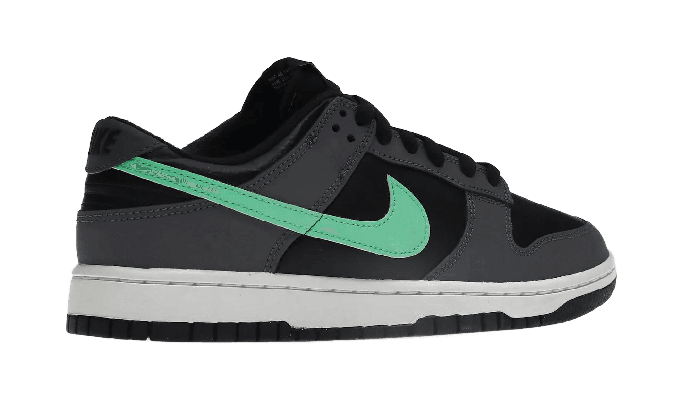 Dunk Low Retro Black Green Glow - FB3359-001