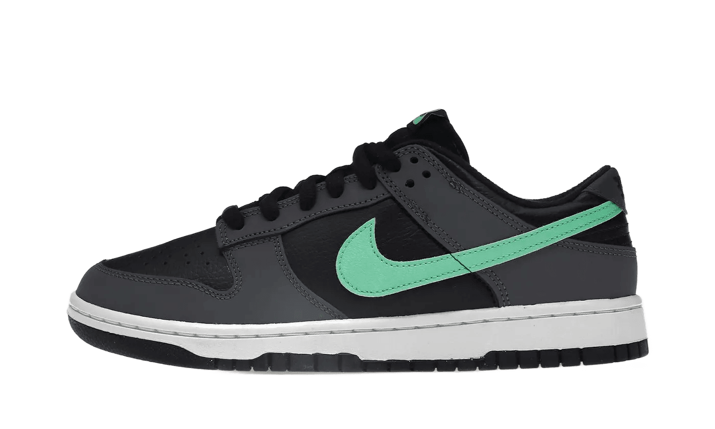 Dunk Low Retro Black Green Glow - FB3359-001