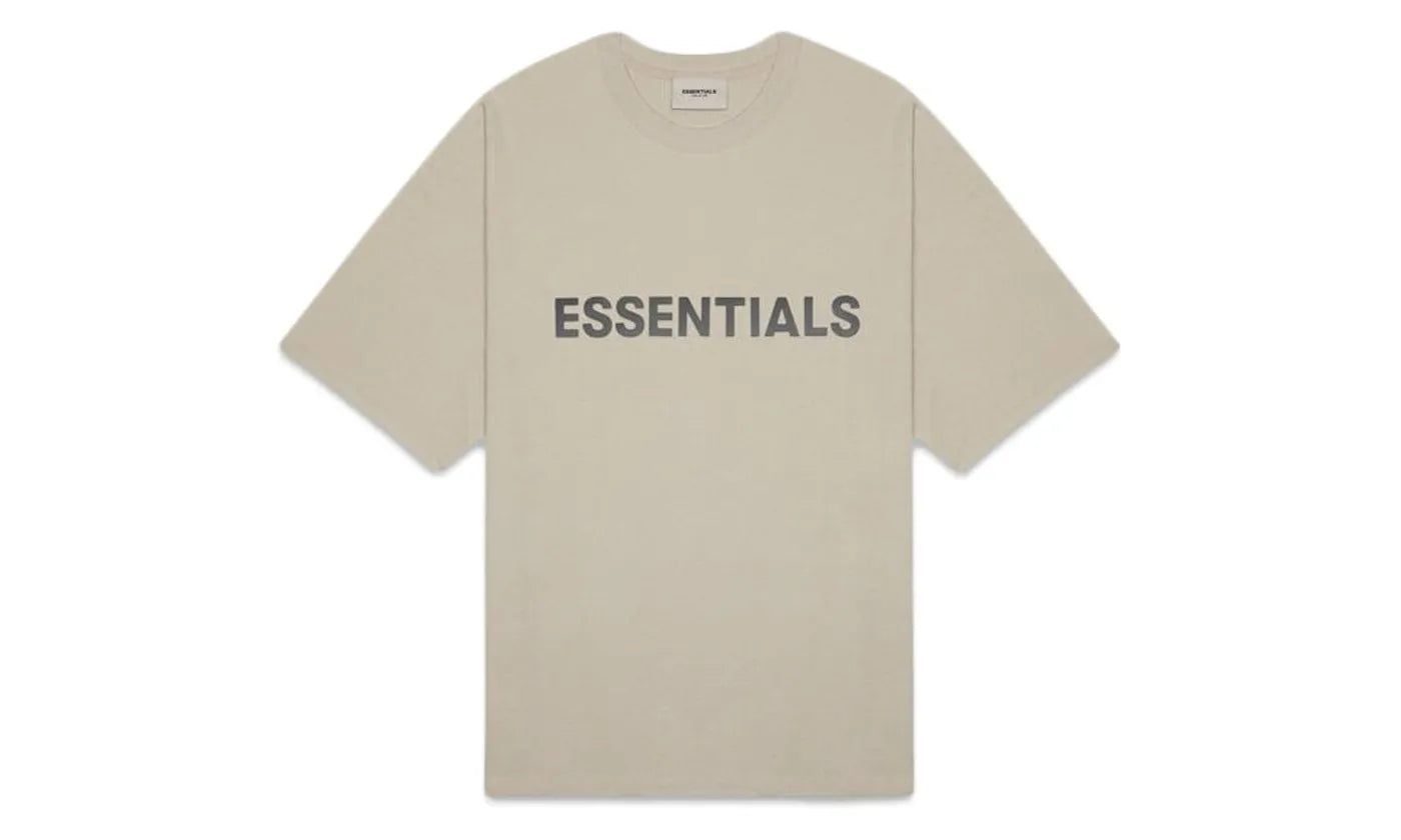 Fear of God Essentials Boxy T-Shirt Applique Logo Olive/Khaki – limitierter Sneaker bei Shade Studios