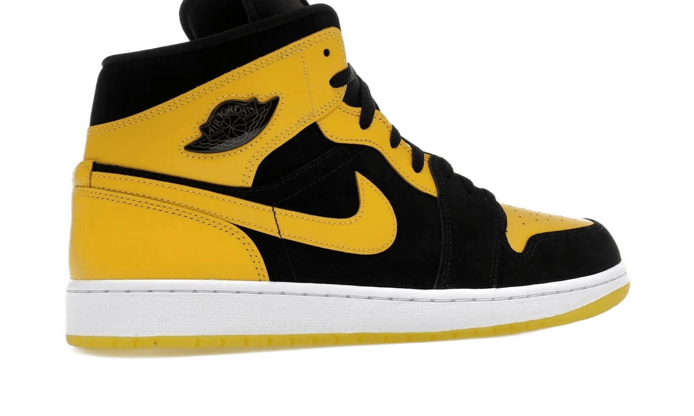 Air Jordan 1 Mid New Love (2025) - HJ6654-071