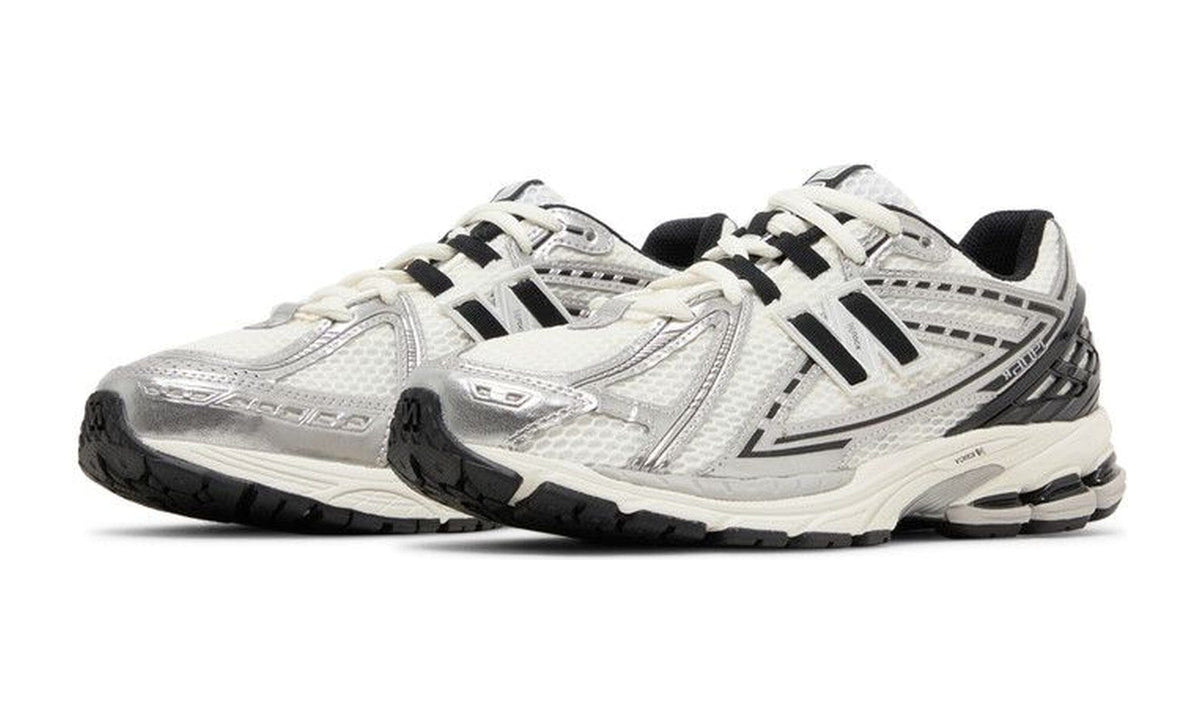 New Balance 1906R Silver Metallic Black
