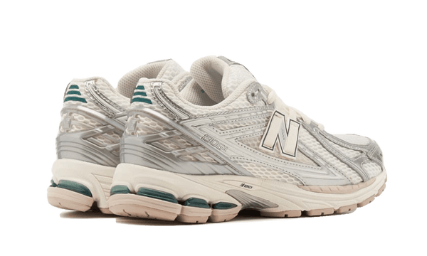 New Balance New Balance 1906R Silver Metallic Cream - M1906REE