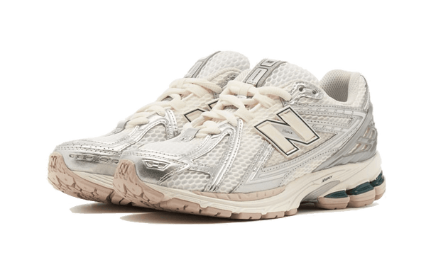 New Balance New Balance 1906R Silver Metallic Cream - M1906REE