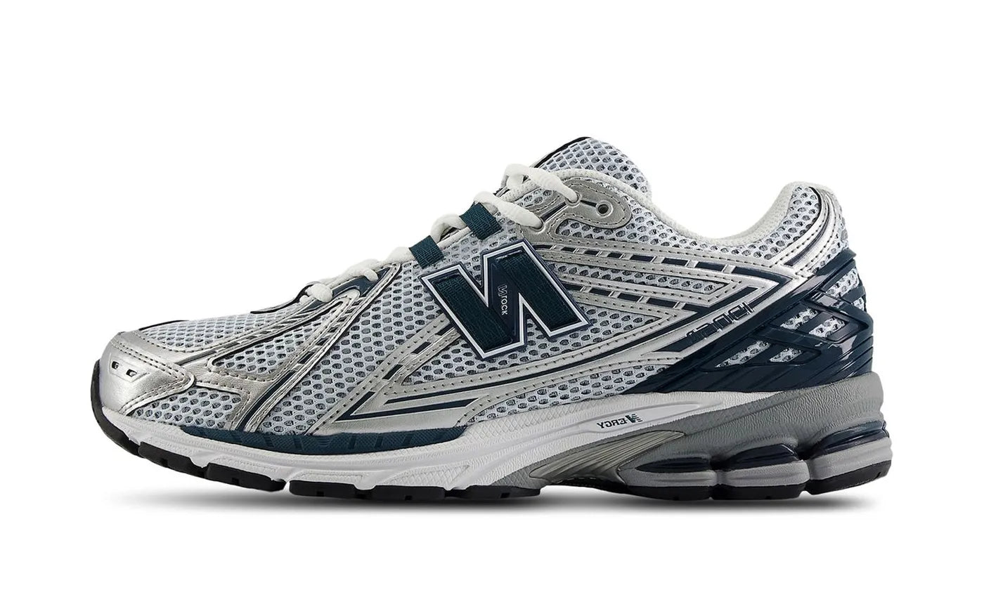 New Balance 1906R Silver Metallic Deep Ocean – limitierter Sneaker bei Shade Studios