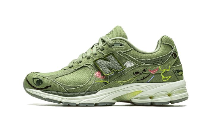 New Balance 2002R Bryant Giles Olive Green – limitierter Sneaker bei Shade Studios