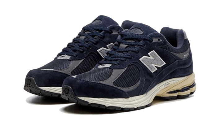 New Balance 2002R Navy Eclipse – limitierter Sneaker bei Shade Studios
