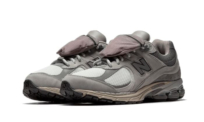 New Balance 2002R Pocket Grey – limitierter Sneaker bei Shade Studios