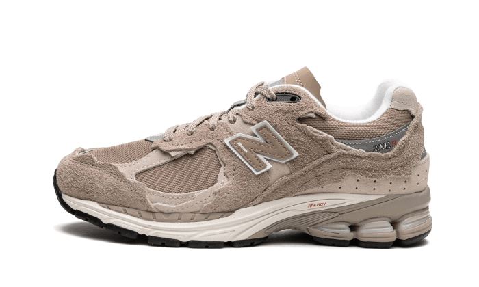 New Balance 2002R Protection Pack Beige – limitierter Sneaker bei Shade Studios