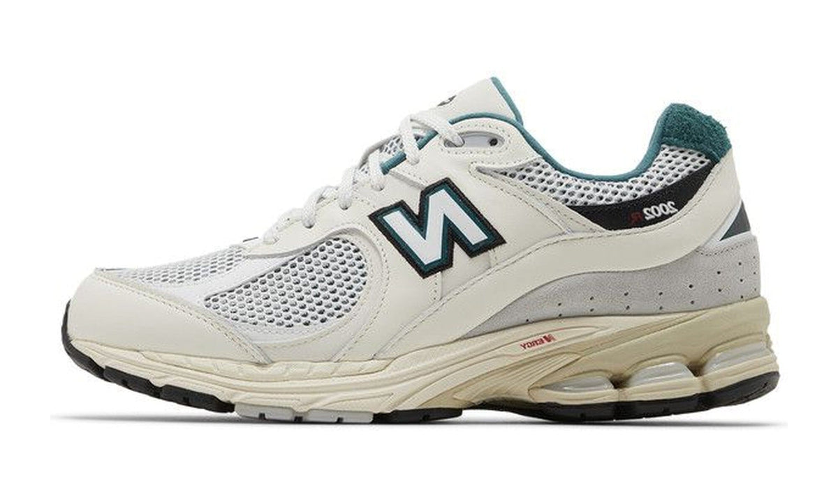 New Balance 2002R Pouch - Vintage Teal
