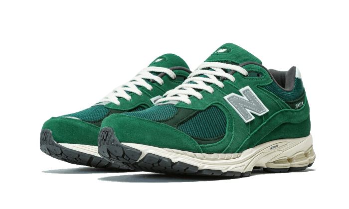 New Balance 2002R Suede Pack Forest Green – limitierter Sneaker bei Shade Studios
