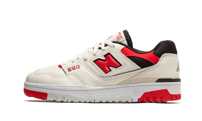 New Balance 550 Sea Salt True Red – limitierter Sneaker bei Shade Studios