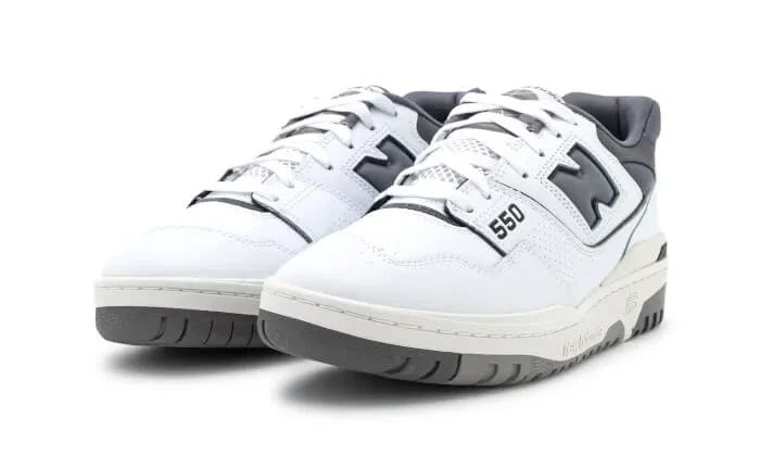 New Balance 550 White Dark Grey – limitierter Sneaker bei Shade Studios