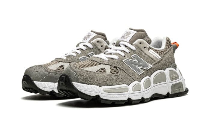 New Balance 574 Salehe Bembury YURT Grey – limitierter Sneaker bei Shade Studios