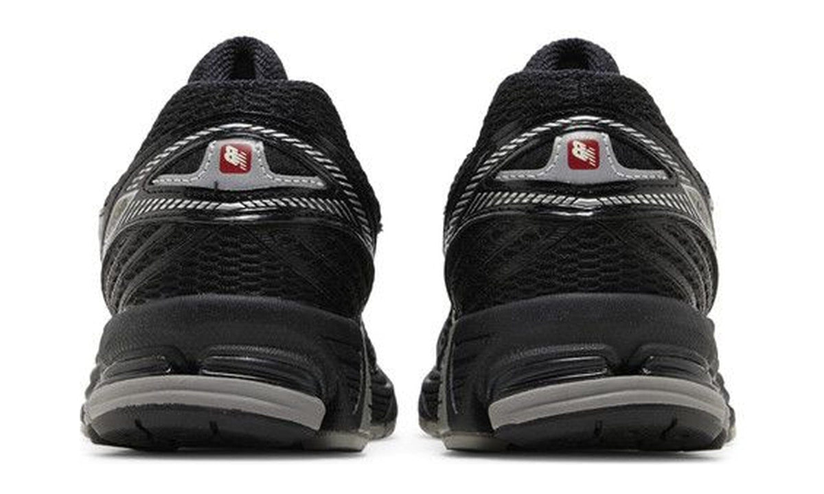 New Balance 860v2 Black Grey