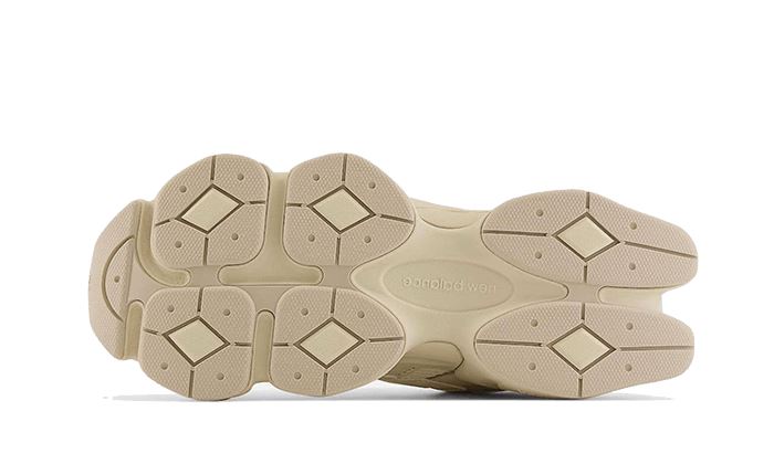 New Balance 9060 Cream Black – limitierter Sneaker bei Shade Studios