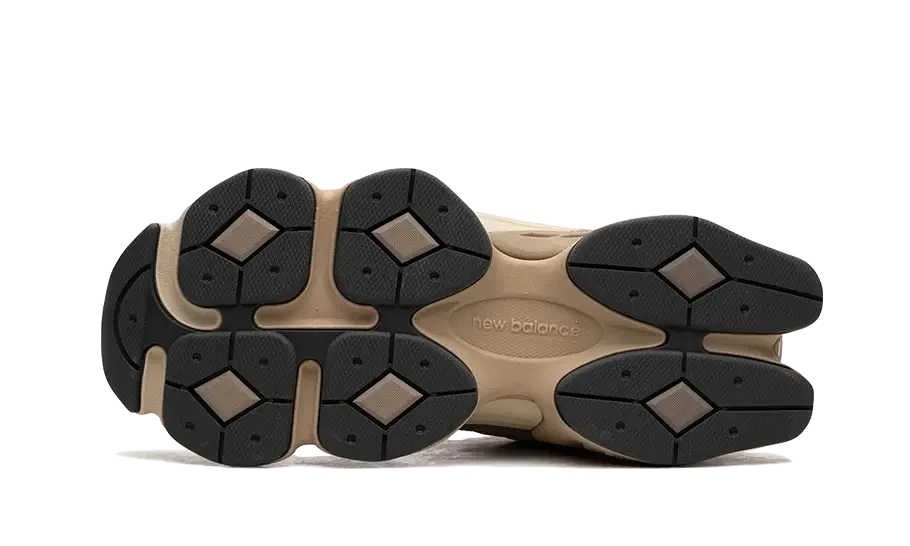 New Balance 9060 Driftwood Castlerock – limitierter Sneaker bei Shade Studios