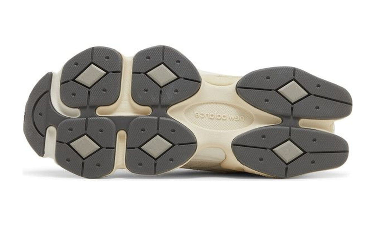 New Balance 9060 Sea Salt Concrete