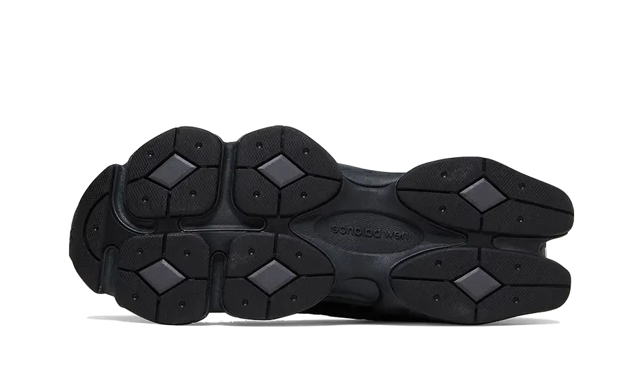 New Balance 9060 Triple Black Leather – limitierter Sneaker bei Shade Studios