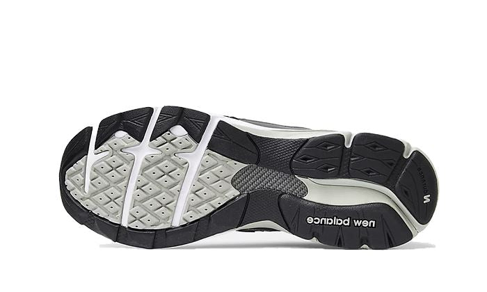 New Balance 920 Made In UK Grey Navy – limitierter Sneaker bei Shade Studios