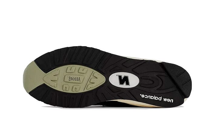New Balance 990 v2 Made In USA Black – limitierter Sneaker bei Shade Studios