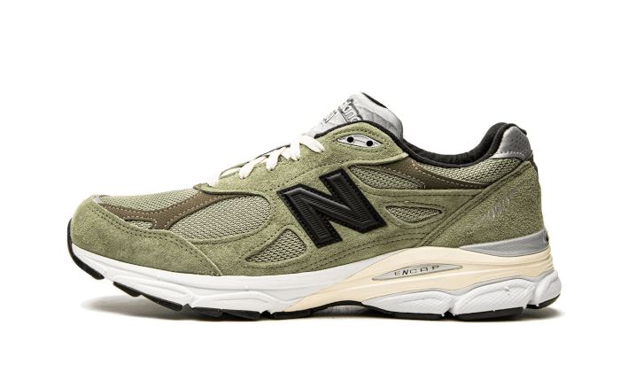 New Balance 990 V3 JJJJound Olive – limitierter Sneaker bei Shade Studios