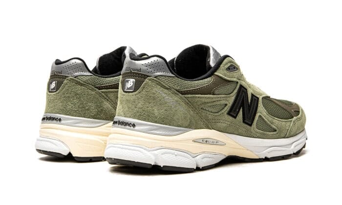 New Balance 990 V3 JJJJound Olive – limitierter Sneaker bei Shade Studios