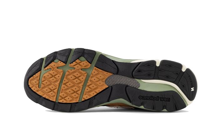 New Balance 990 V3 Made In USA Brown Olive – limitierter Sneaker bei Shade Studios