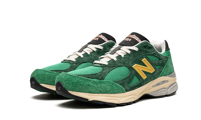 New Balance 990 V3 MiUSA Teddy Santis Green Gold – limitierter Sneaker bei Shade Studios