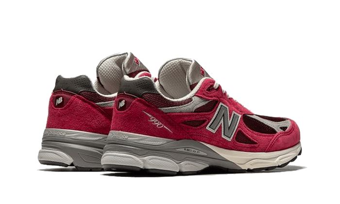 New Balance 990 V3 Scarlet – limitierter Sneaker bei Shade Studios