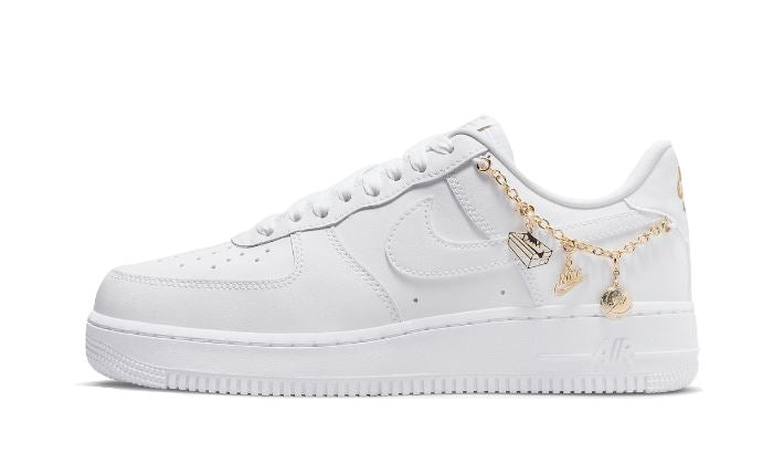 Nike Air Force 1 Low LX Lucky Charms White – limitierter Sneaker bei Shade Studios
