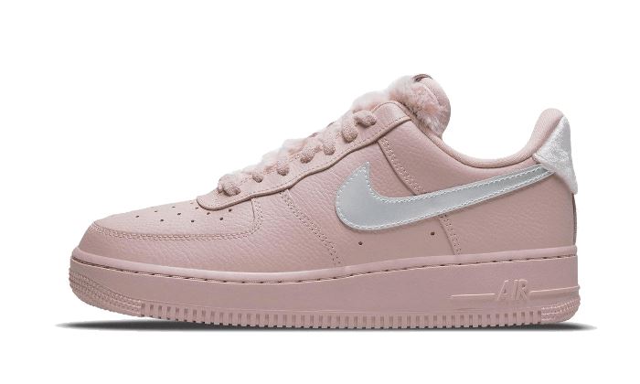 Nike Nike Air Force 1 Low Pink Sherpa - DO6724-601