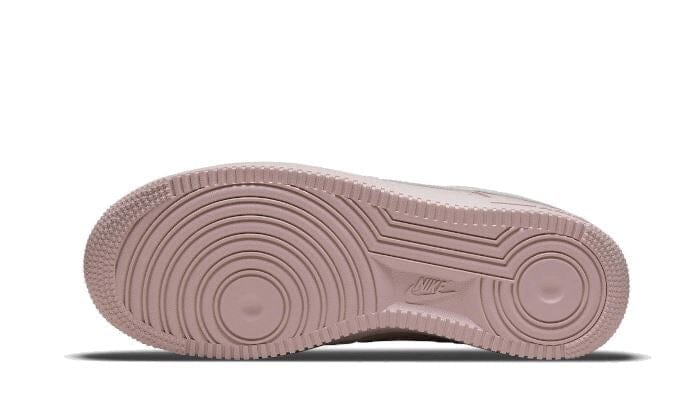 Nike Air Force 1 Low Pink Sherpa – limitierter Sneaker bei Shade Studios