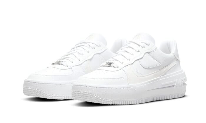 Nike Air Force 1 Low Platform Triple White – limitierter Sneaker bei Shade Studios