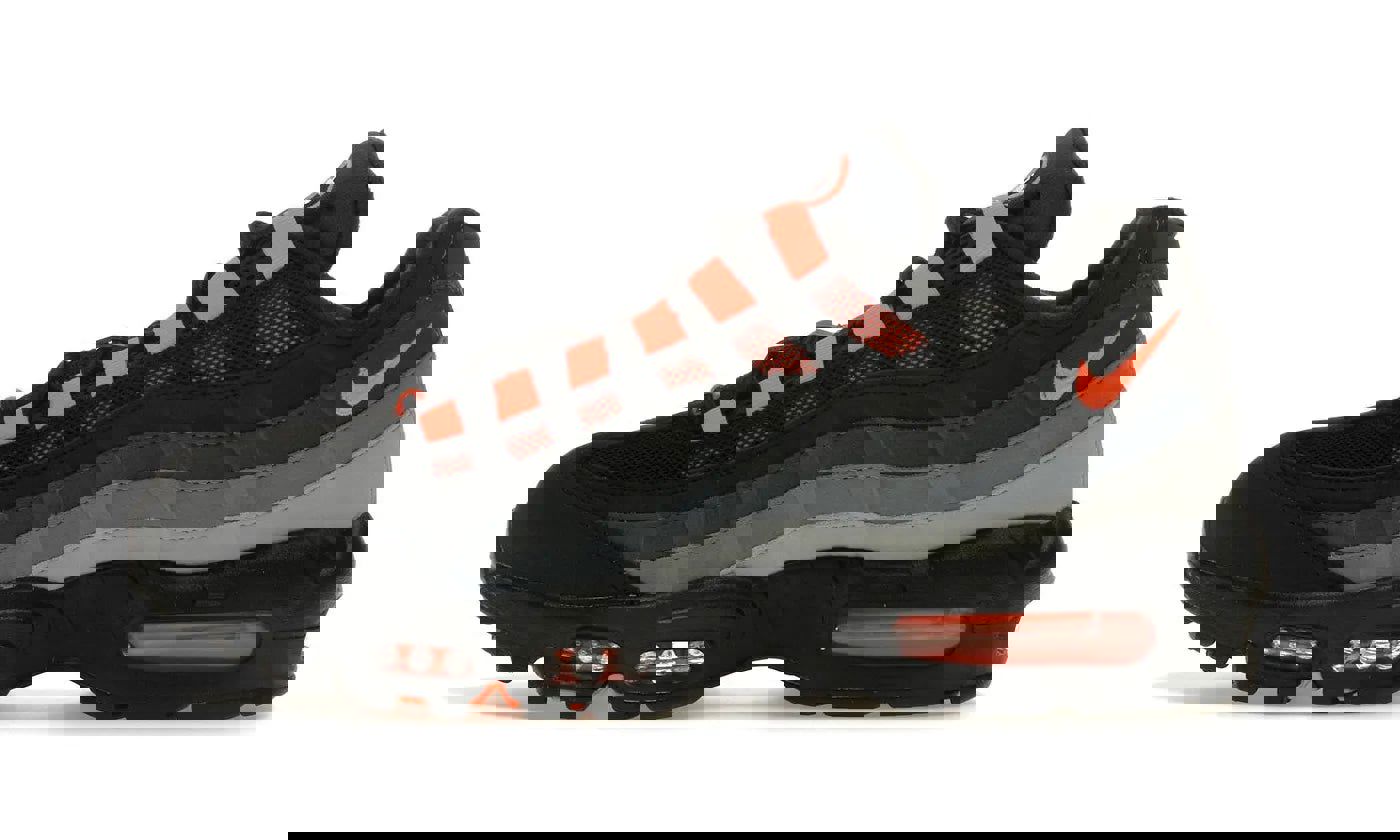 Nike Air Max 95 Black Hyper Crimson