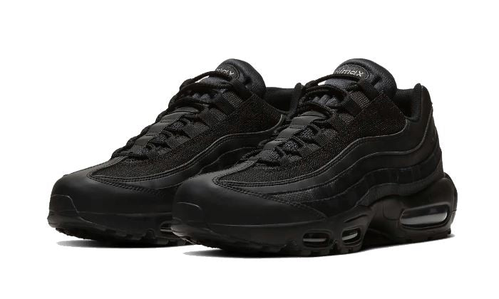 Nike Air Max 95 Essential Black – limitierter Sneaker bei Shade Studios